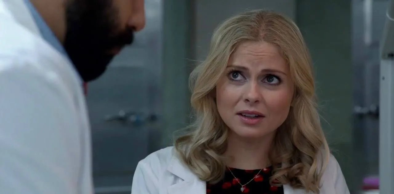Rose McIver in „iZombie“