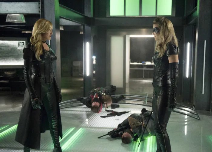 Szenenfoto aus der „Arrow“-Episode „Fallout“