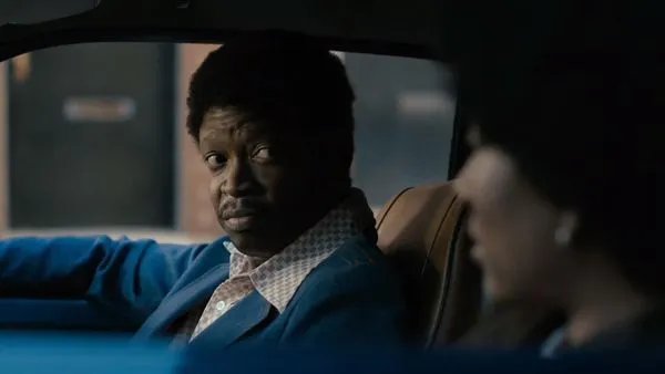 Streifenpolizist Alston (Lawrence Gilliard Jr.) erhält ein paar wertvolle Lektionen.