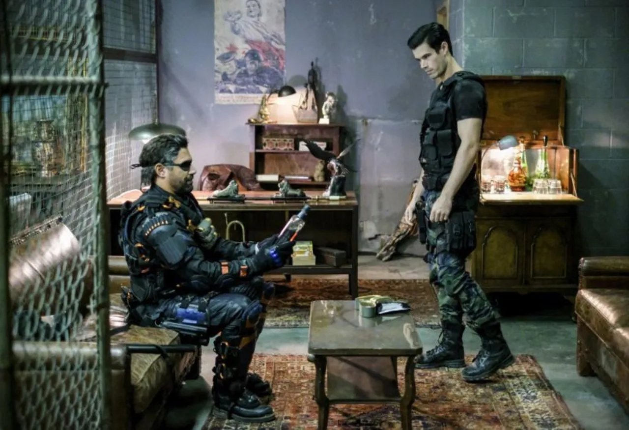 Szenenfoto aus der „Arrow“-Episode „Promises Kept“ /