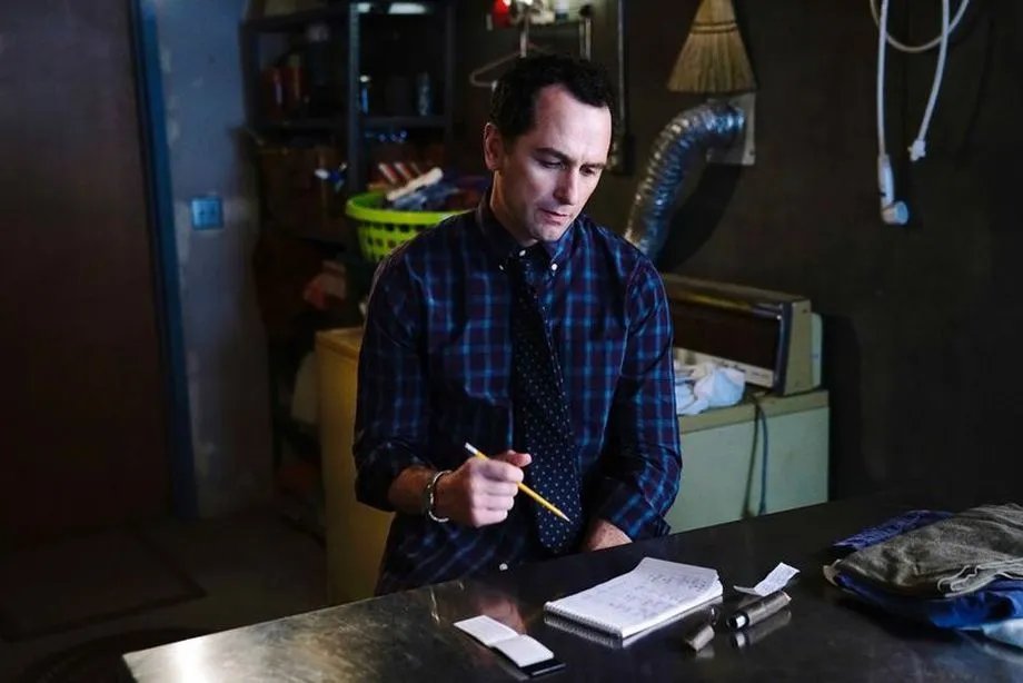 Nur widerwillig nimmt Philip (Matthew Rhys) den Spionagedienst wieder auf.