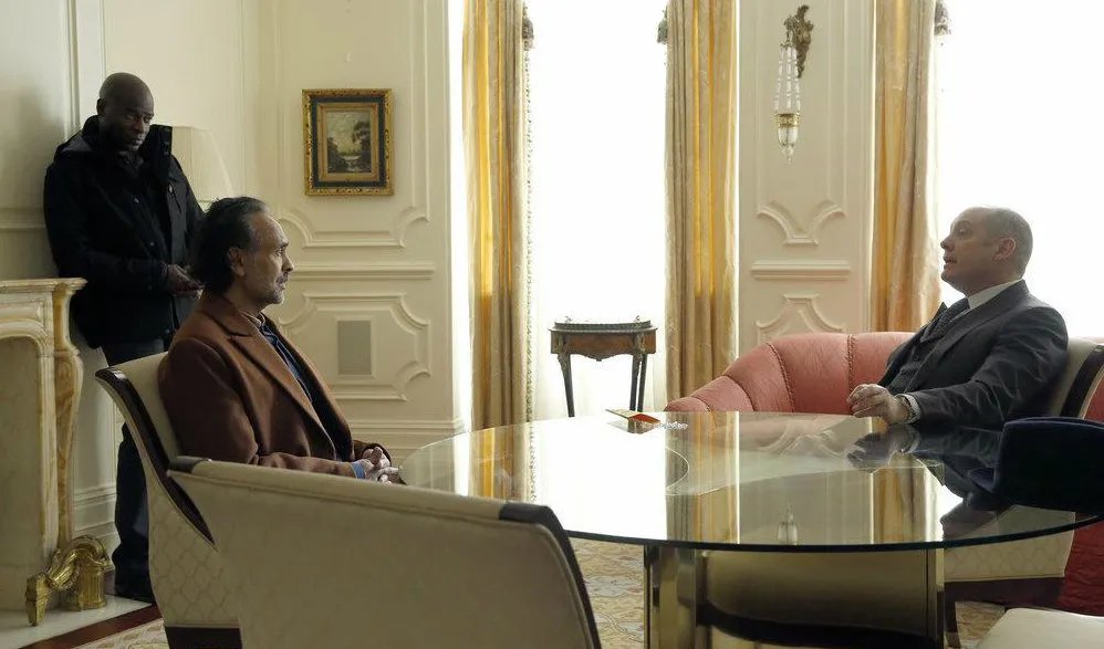 James Spader, Hisham Tawfiq und Bernard White in „The Blacklist“