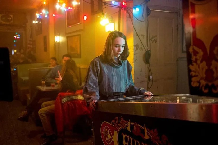 ... als auch Paige (Holly Taylor) spielen in Philips Entscheidungsfindung eine wichtige Rolle.