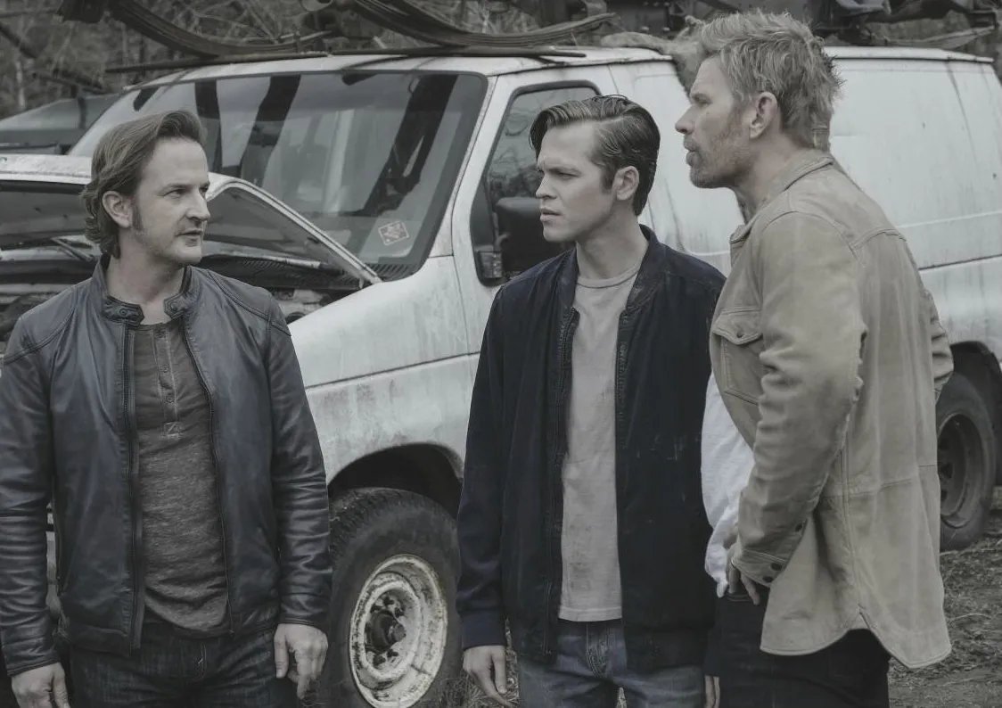 Alexander Calvert uns Mark Pellegrino in „Supernatural“