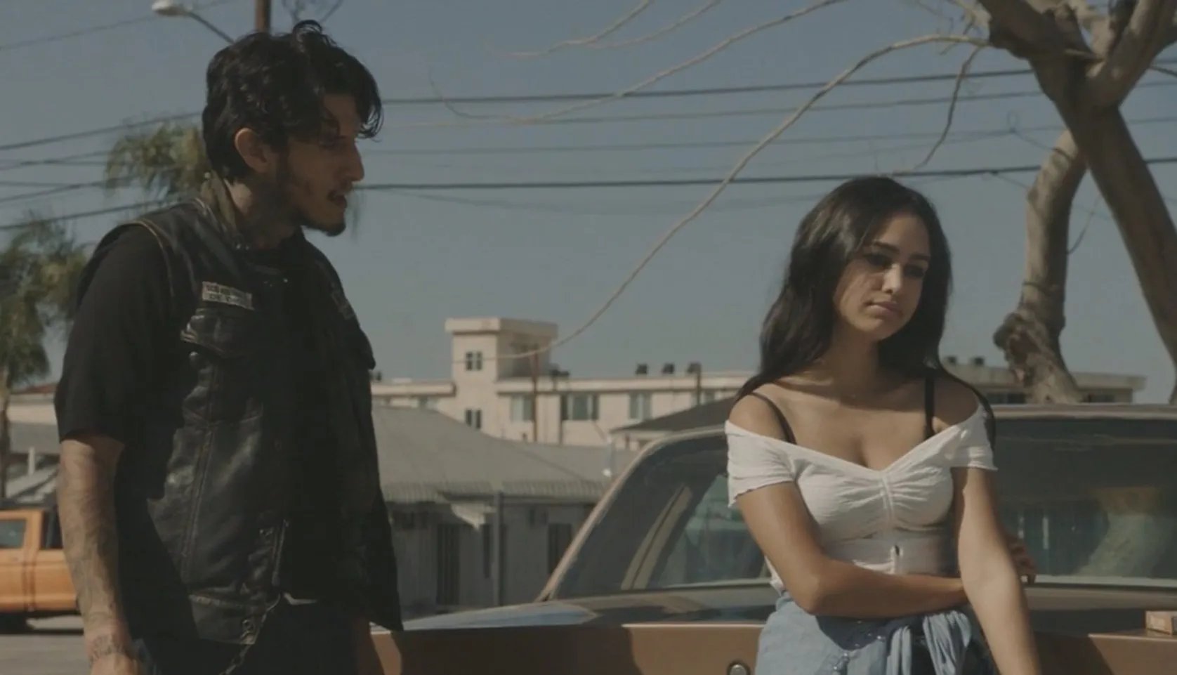 Richard Cabral und Emily Tosta in Mayans MC