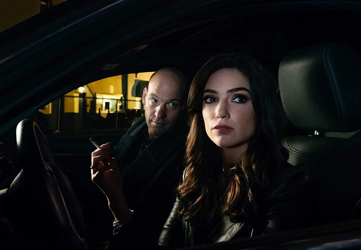 Szenenbild der The-Romanoffs-Episode The Royal We: Michael (Corey Stoll) hat nur noch Augen für Michelle (Janet Montgomery).