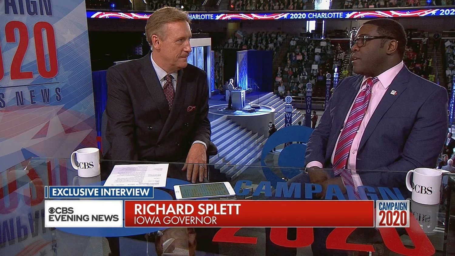 Ausschnitt vom Veep-Finale: Mike (Matt Walsh) interviewt Richard (Sam Richardson).
