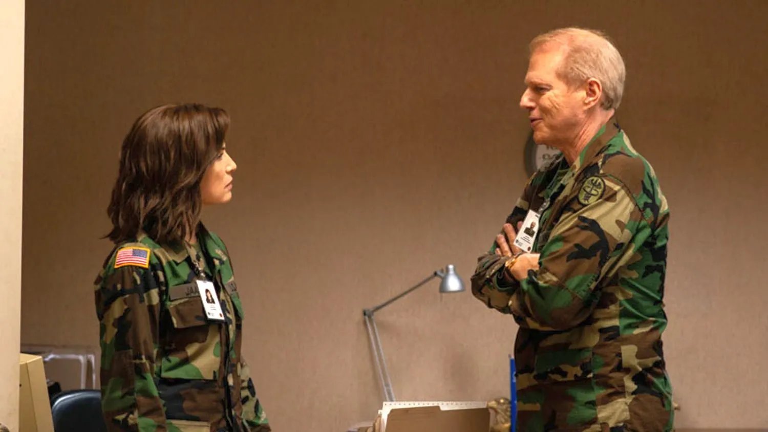 Julianna Margulies und Noah Emmerich in The Hot Zone