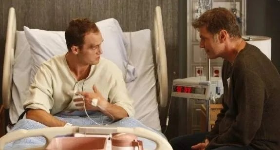 Mickey (Ethan Embry) und sein Kumpel Eddie (Nick Chinlund)%26copy;%26nbsp;FOX