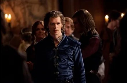 Zeigte endlich sein Gesicht: Joseph Morgan alias Klaus &copy; The CW Network
