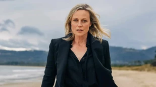 Marta Dusseldorp als Stella Heikkinen