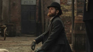 Kyle Soller als DI Hillinghead