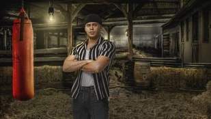 Aaron Heffernan als Ash
