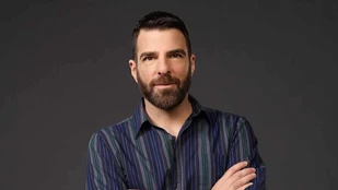Zachary Quinto als Dr. Wolf