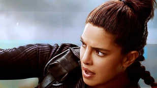 Priyanka Chopra als Nadia