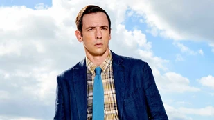 Ralf Little als Detective Inspector Neville Parker