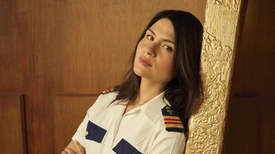 Phillipa Soo als Avery
