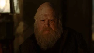 Mark Addy als Evgeny Harkonnen