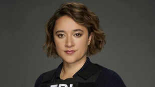 Keisha Castle-Hughes als Hana Gibson