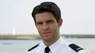 Niall Wright als PC Callum McCarthy