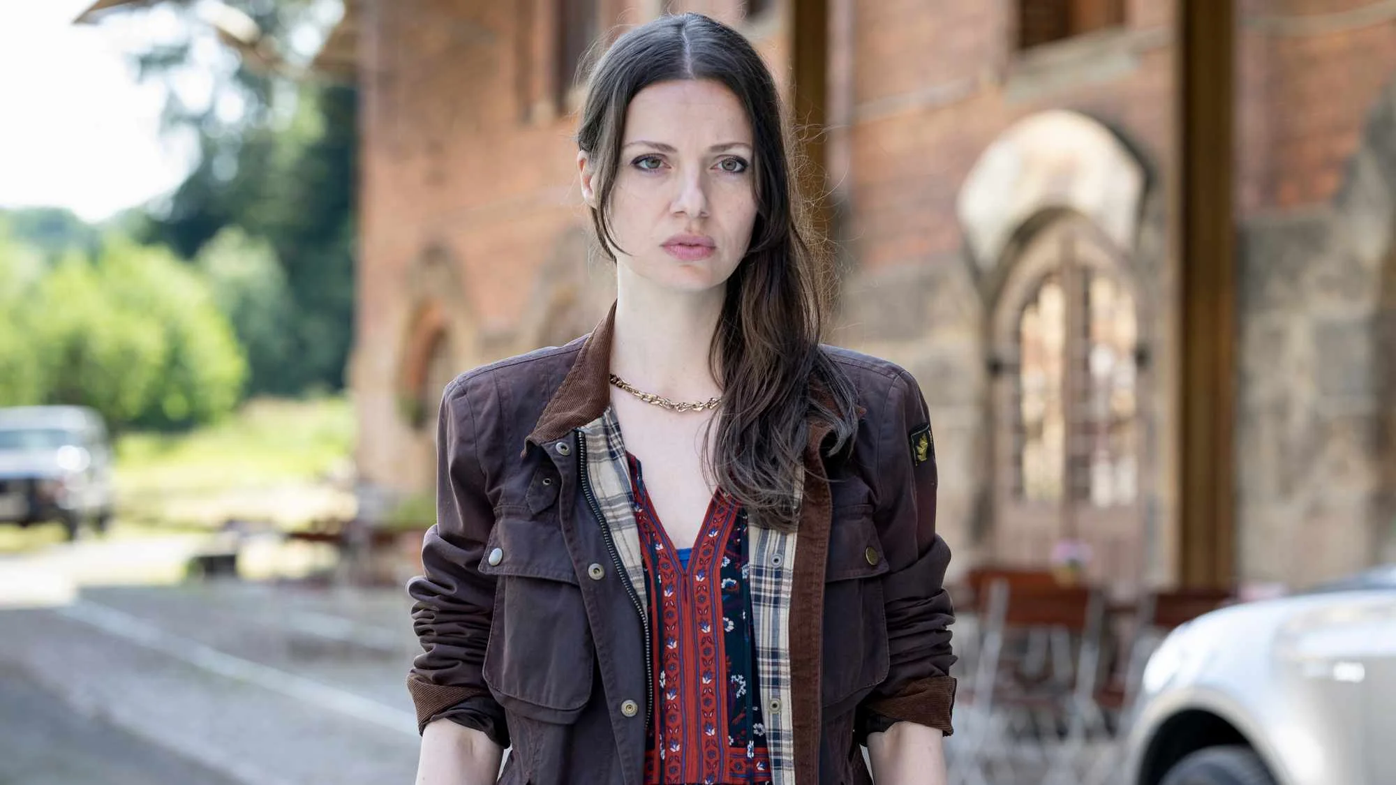 Mandat für Mai - Episodenguide und News zur Serie
