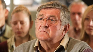 Ifan Huw Dafydd als Noel Thomas