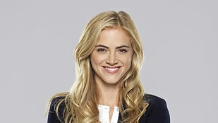 Emily Wickersham als Eleanor Bishop