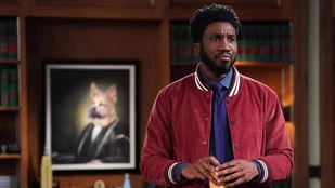 Nyambi Nyambi als Wyatt Shaw