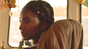 Carlacia Grant als Cleo