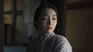 Youn Yuh-jung als Sunja