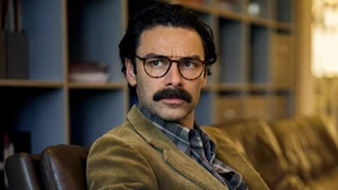 Aidan Turner als Declan