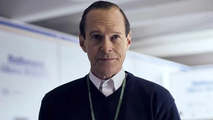 Steven Mackintosh als Frank