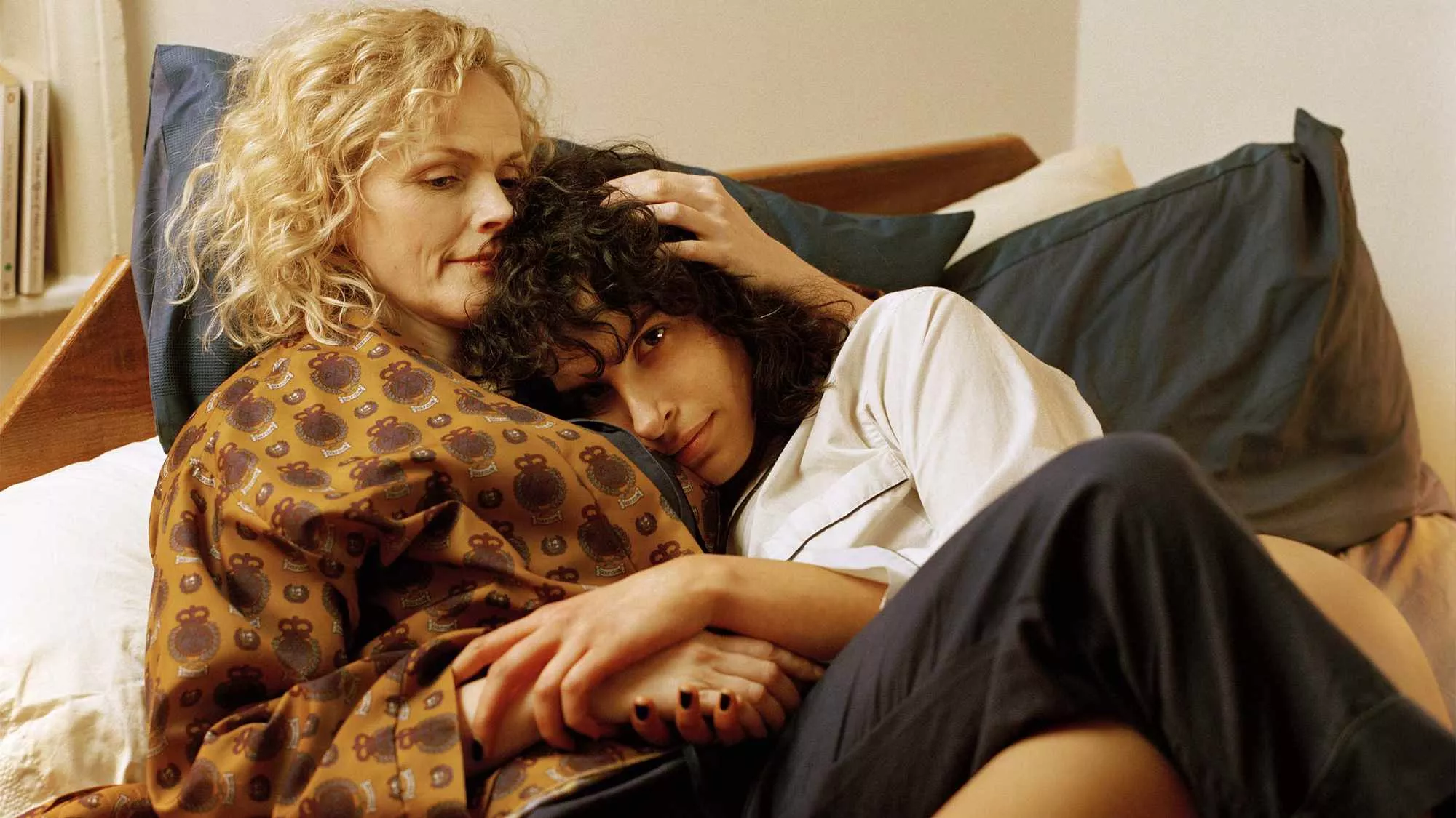 The Bisexual - Episodenguide und News zur Serie
