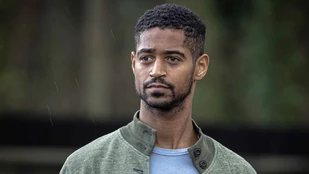 Alfred Enoch als Pete