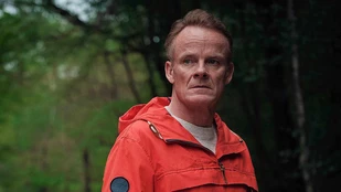 Alistair Petrie als Rob