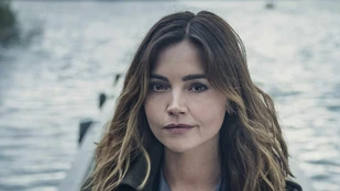 Jenna Coleman als Ember