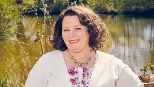 Joanna Scanlan als Ma
