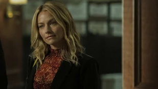 Becki Newton als Lorna