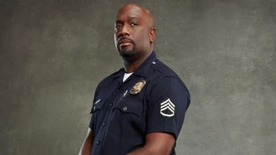 Richard T. Jones als Sergeant Wade Grey