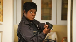 Afton Williamson als Talia Bishop