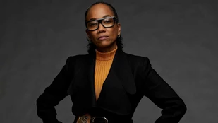 Sonja Sohn als Deputy Director Amanda Wagner