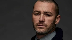 Jake McLaughlin als Detective Michael Ormewood